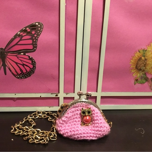 Pink Knit Chain Shoulder Bag - Picture 3 of 3